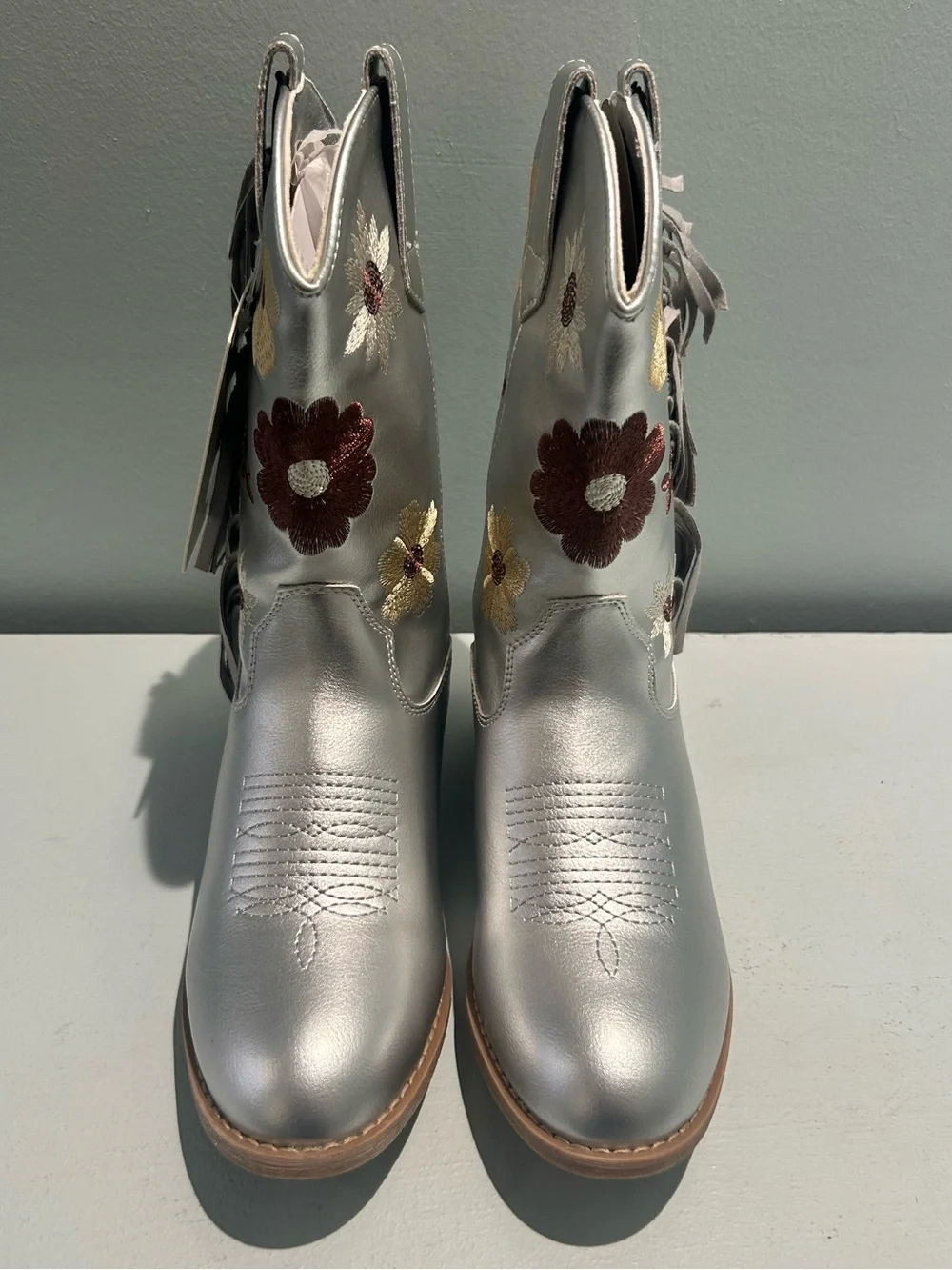 Rollda Silver Floral Embroidered Fringe Western Cowboy Boot Girl’s Size 4